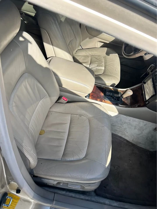 1997 Lexus LS 2nd Gen - Image 11 of 17