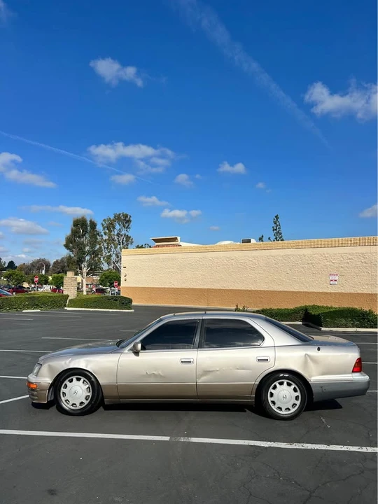 1997 Lexus LS 2nd Gen - Image 6 of 17
