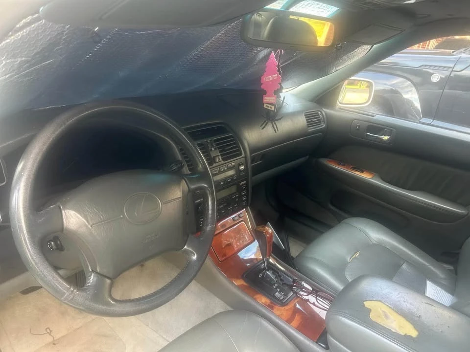 1997 Lexus LS 2nd Gen - Image 9 of 9