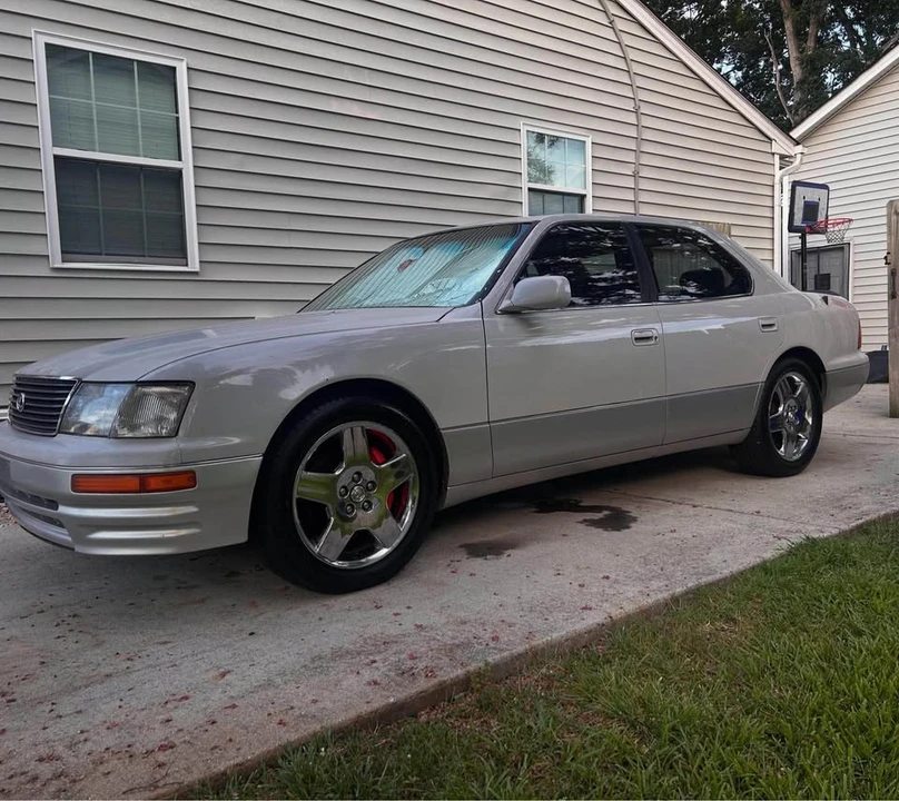 1997 Lexus LS 2nd Gen - Image 4 of 9