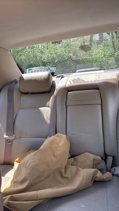 1997 Lexus LS 2nd Gen - Image 11 of 11