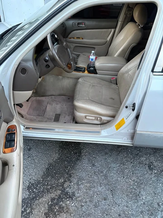 1997 Lexus LS 2nd Gen - Image 7 of 15