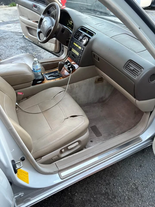 1997 Lexus LS 2nd Gen - Image 8 of 15