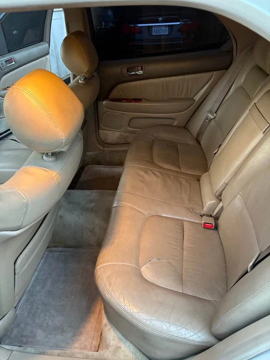 1997 Lexus LS 2nd Gen - Image 9 of 15
