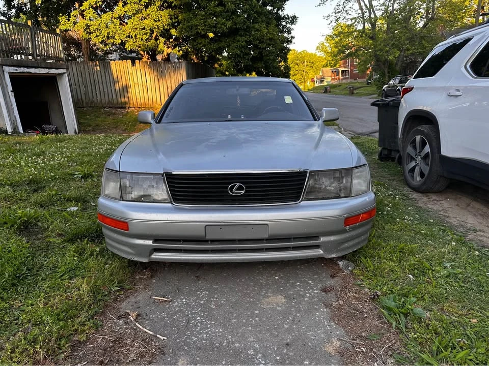 1997 Lexus LS 2nd Gen - Image 8 of 16