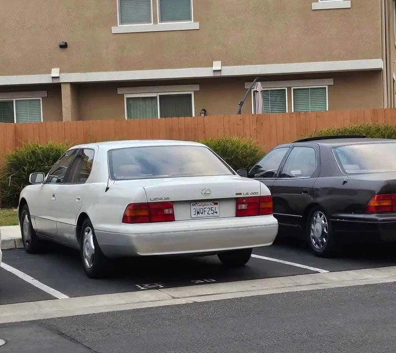 1997 Lexus LS 2nd Gen - Image 6 of 7