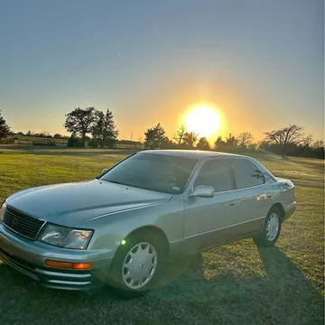 1997 Lexus LS 400 Sedan