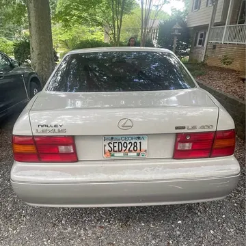 1997 Lexus LS 400 Sedan