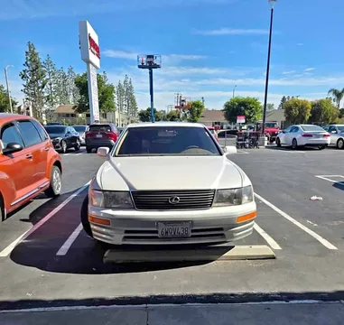1997 Lexus LS 400 Sedan