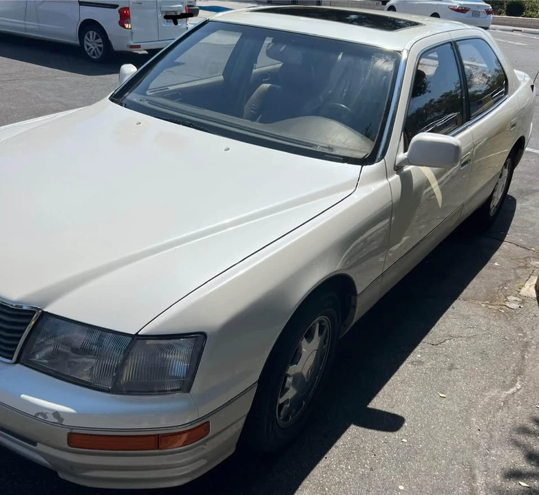 1997 Lexus LS 2nd Gen - Image 4 of 17