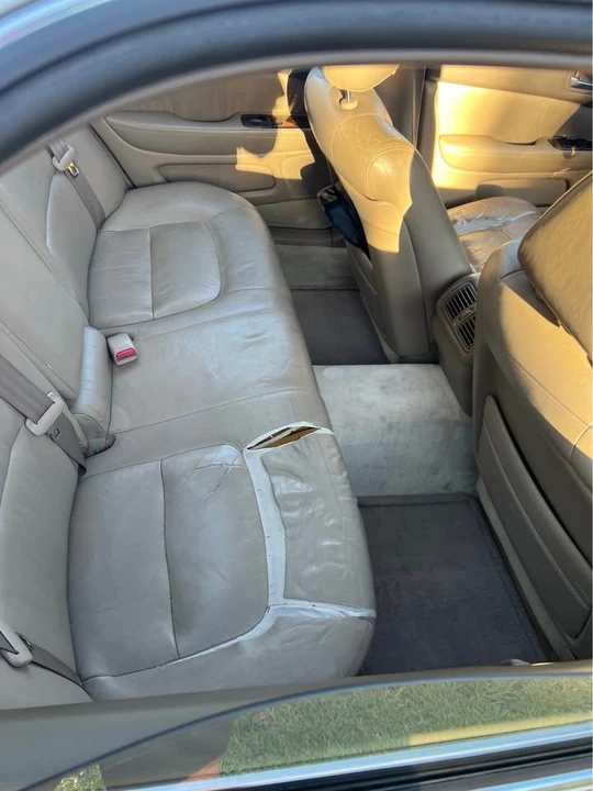 1997 Lexus LS 2nd Gen - Image 9 of 17