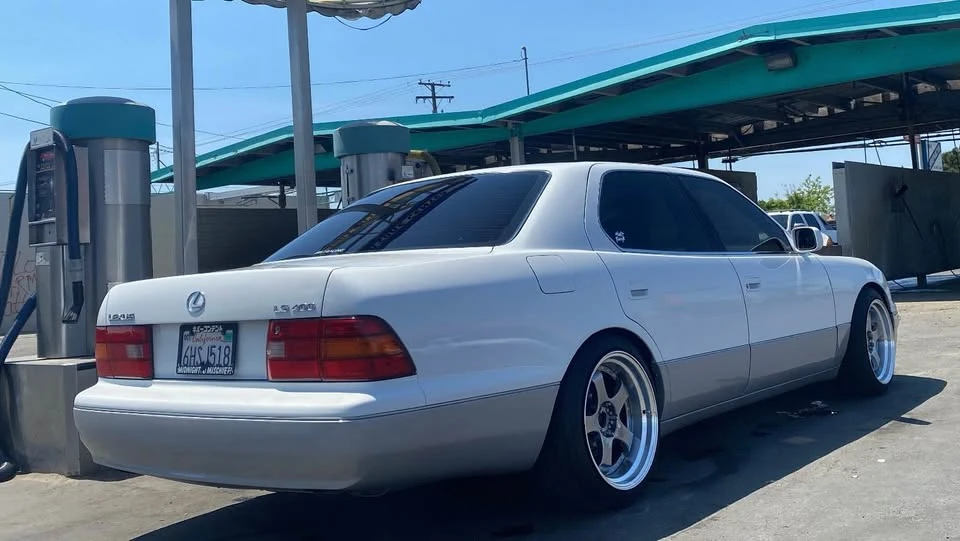 1997 Lexus LS 2nd Gen - Image 4 of 7