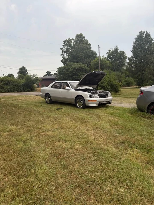 1997 Lexus LS 2nd Gen - Image 4 of 7
