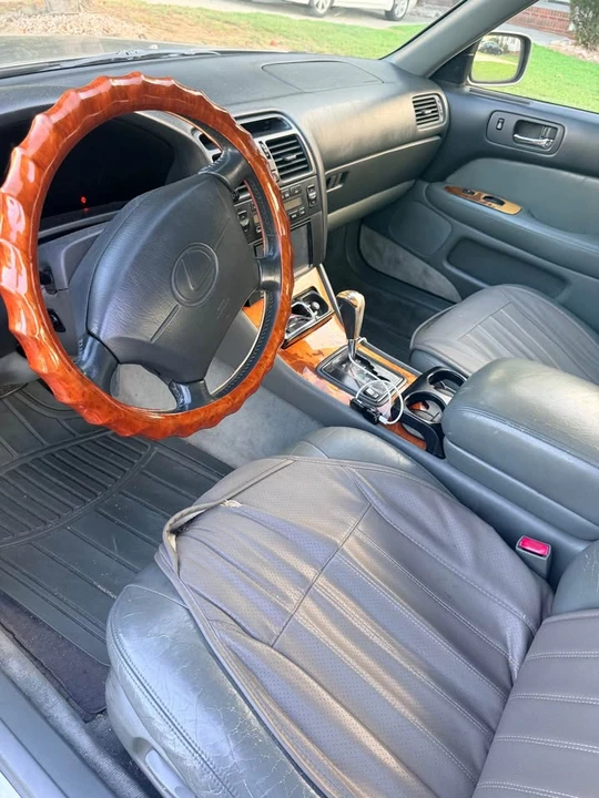 1997 Lexus LS 2nd Gen - Image 7 of 8