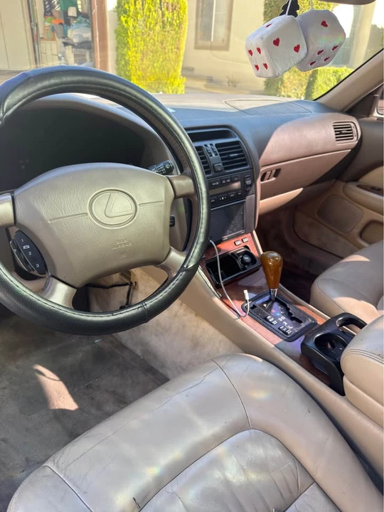1997 Lexus LS 2nd Gen - Image 4 of 13