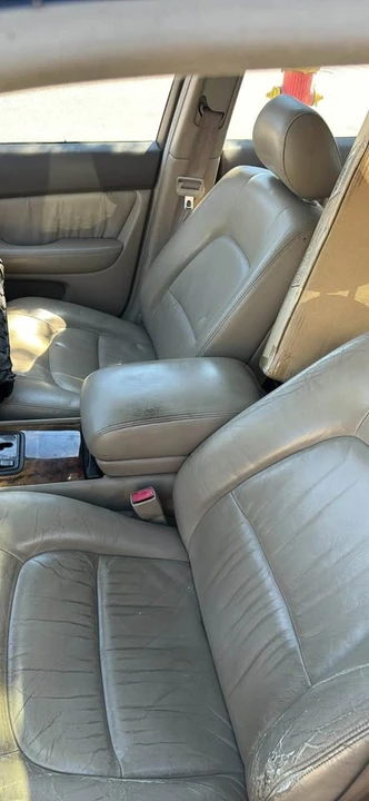 1997 Lexus LS 2nd Gen - Image 7 of 8