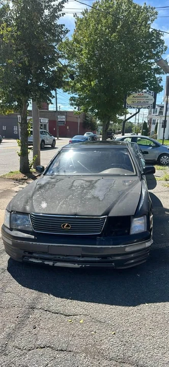 1997 Lexus LS 2nd Gen - Image 3 of 8