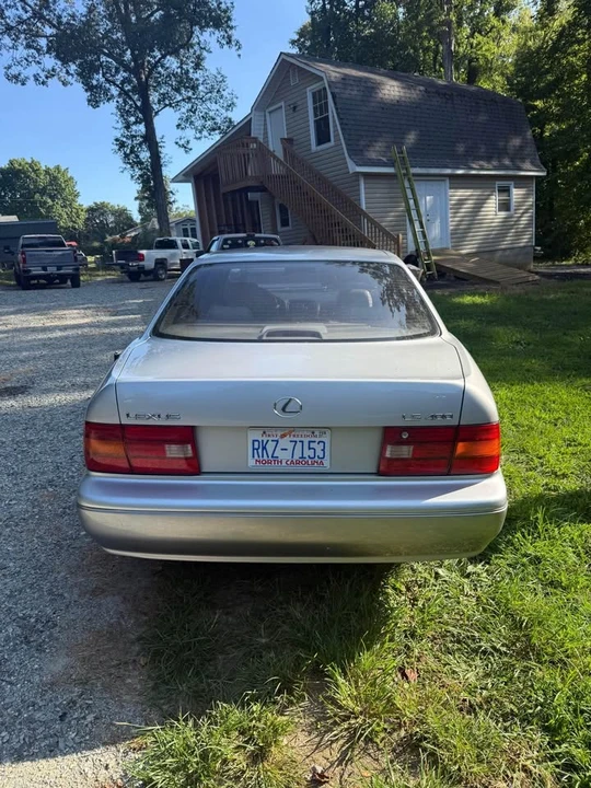 1997 Lexus LS 2nd Gen - Image 4 of 6