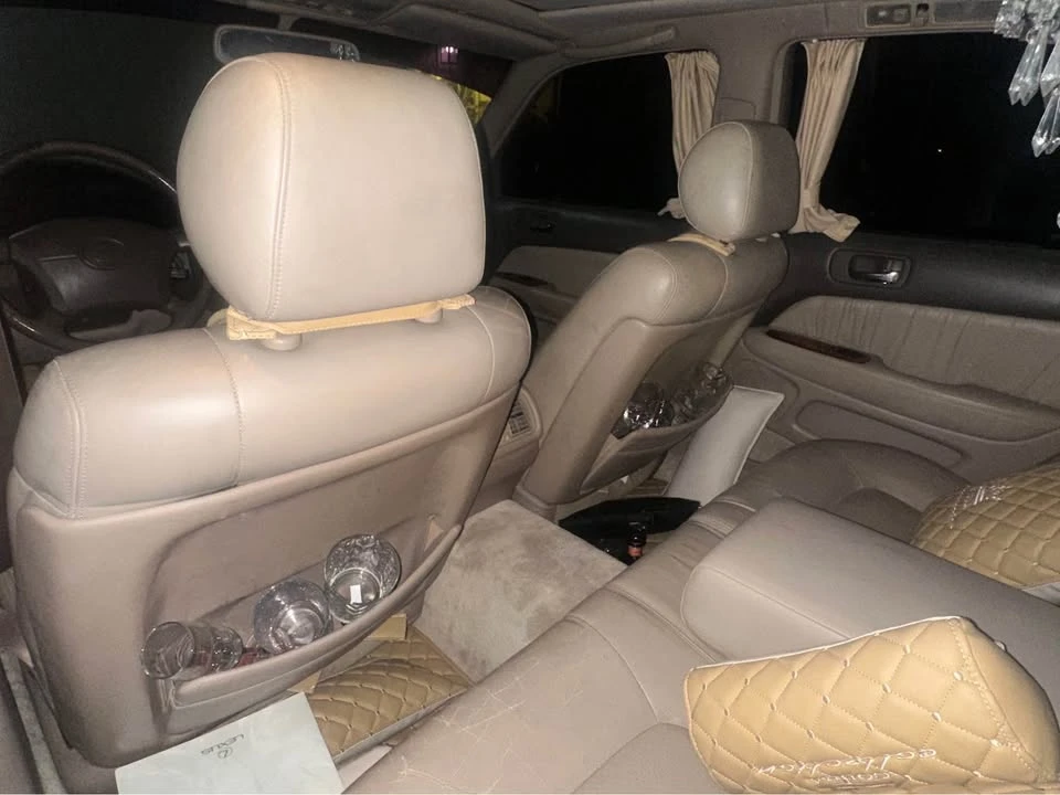 1997 Lexus LS 2nd Gen - Image 8 of 13