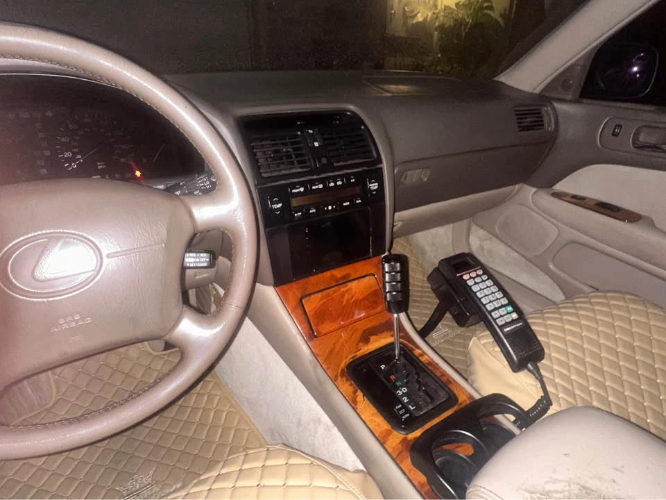 1997 Lexus LS 2nd Gen - Image 5 of 13
