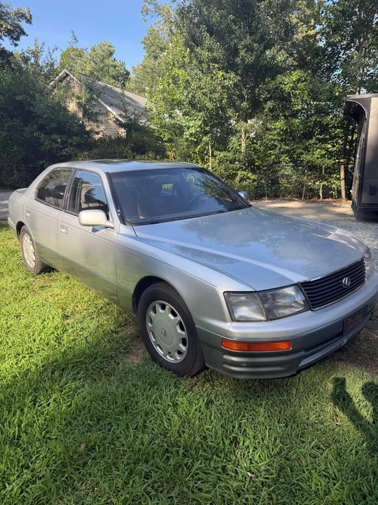 1997 Lexus LS 2nd Gen - Image 3 of 6