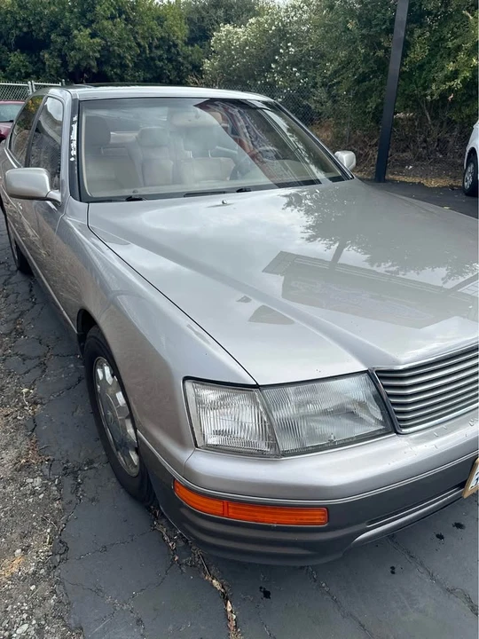 1997 Lexus LS 2nd Gen - Image 2 of 7