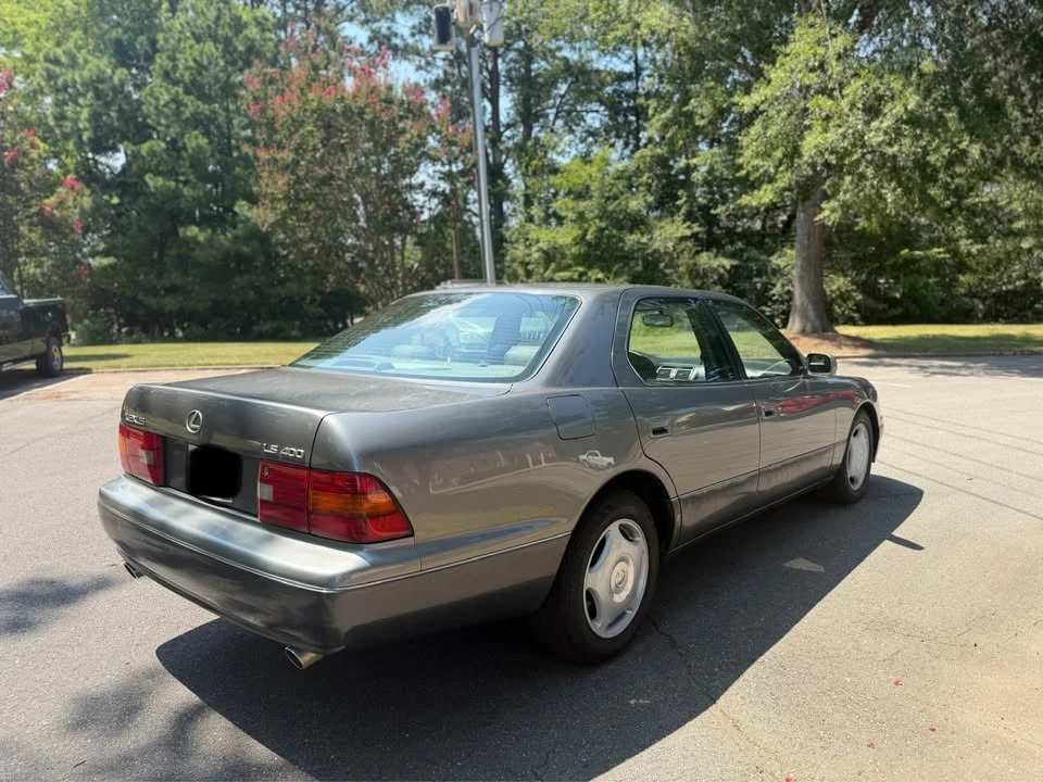 1997 Lexus LS 2nd Gen - Image 8 of 8