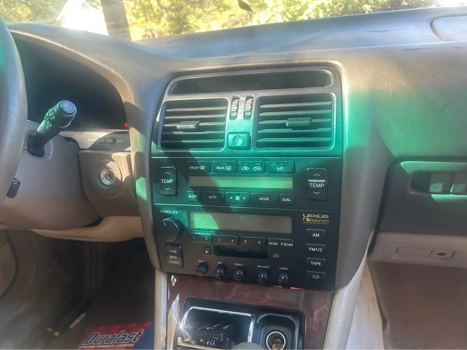 1997 Lexus LS 2nd Gen - Image 16 of 17
