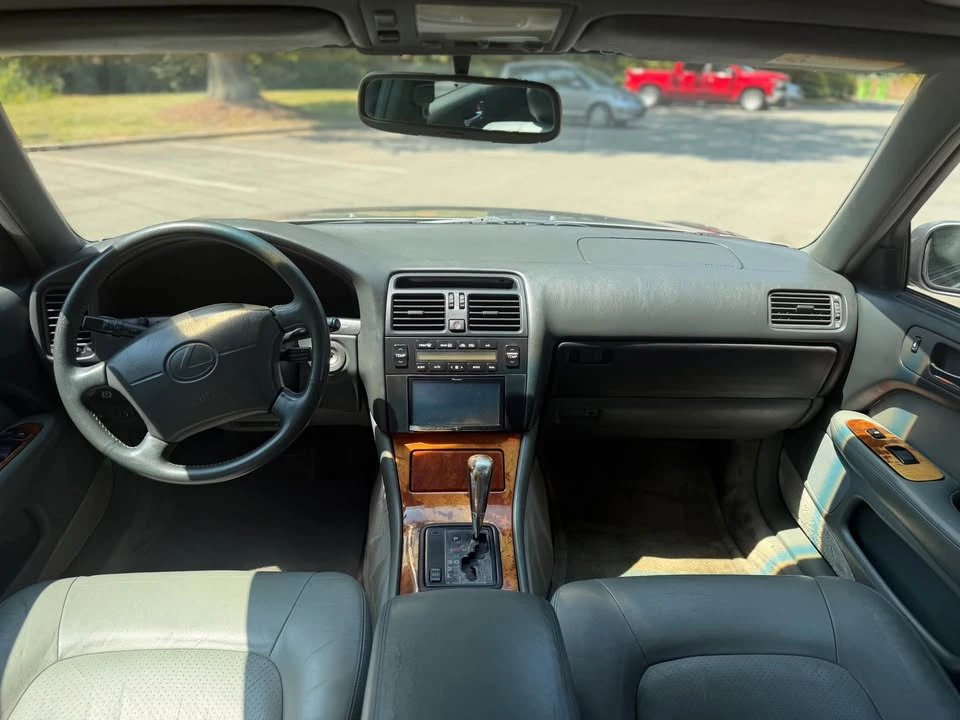 1997 Lexus LS 2nd Gen - Image 6 of 8