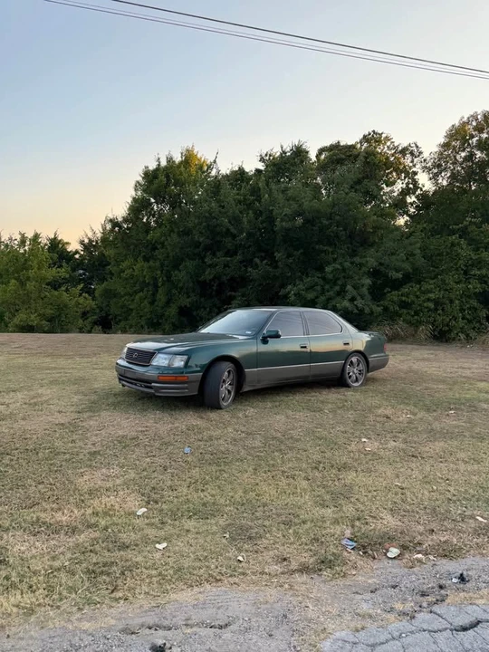1997 Lexus LS 2nd Gen - Image 18 of 20