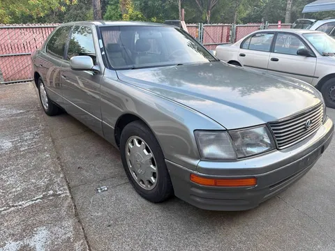 1997 Lexus LS 400 Sedan 4D
