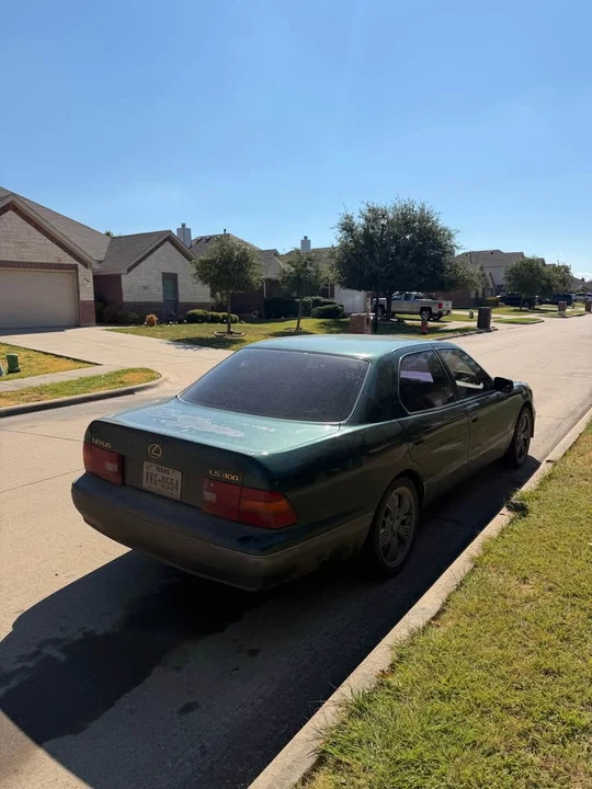 1997 Lexus LS 2nd Gen - Image 7 of 19