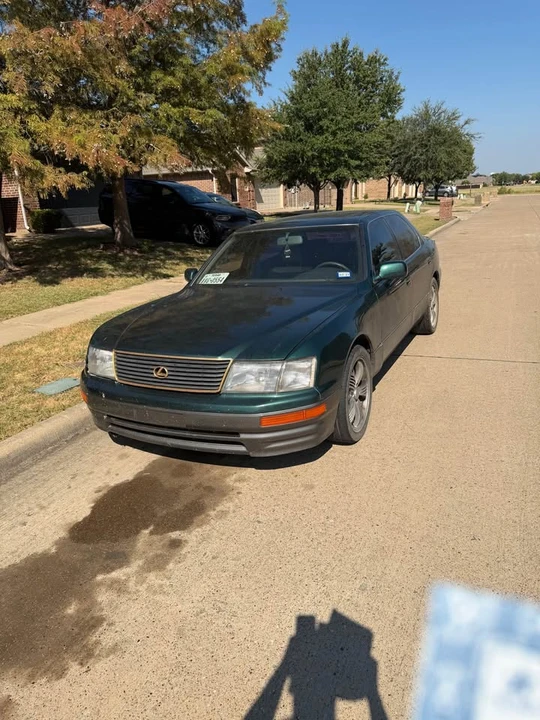 1997 Lexus LS 2nd Gen - Image 11 of 20