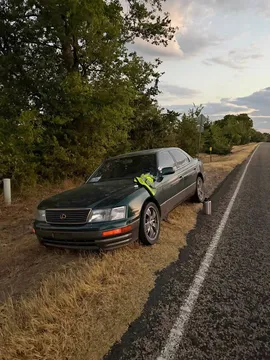 1997 Lexus LS 400 Sedan 4D