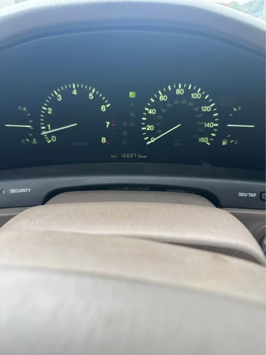 1997 Lexus LS 2nd Gen - Image 7 of 7