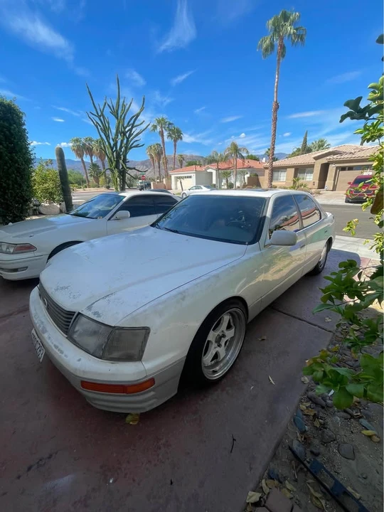 1997 Lexus LS 2nd Gen - Image 2 of 5