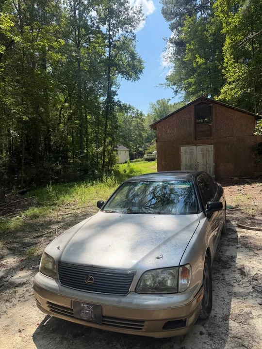 1997 Lexus LS 2nd Gen - Image 2 of 17