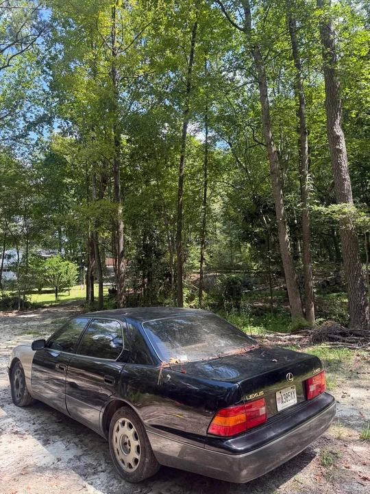 1997 Lexus LS 2nd Gen - Image 4 of 17
