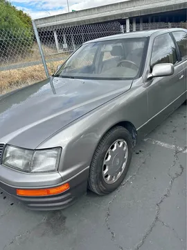 1997 Lexus LS 400 Sedan