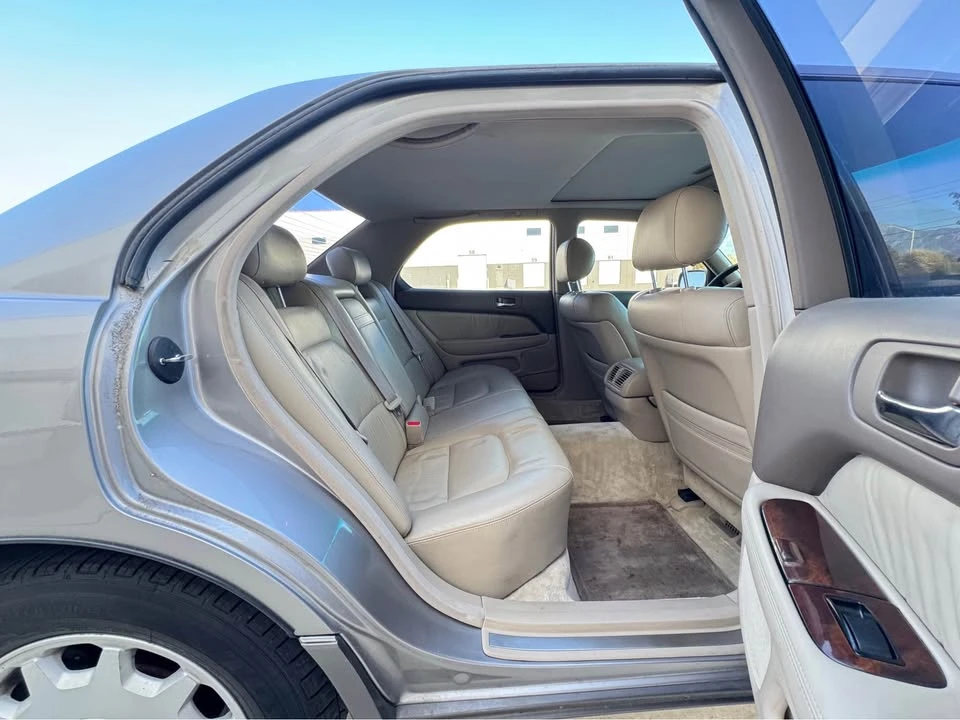 1997 Lexus LS 2nd Gen - Image 13 of 15