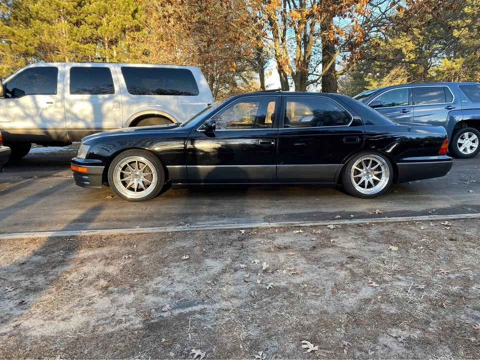 1997 Lexus LS 2nd Gen - Image 5 of 8