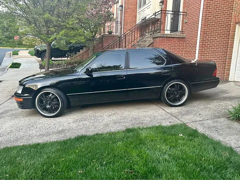 1997 Lexus LS 400 Sedan 4D