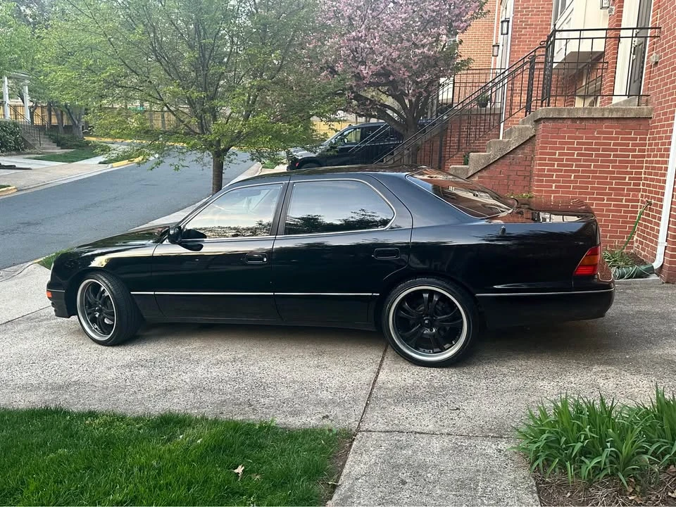 1997 Lexus LS 2nd Gen - Image 2 of 17