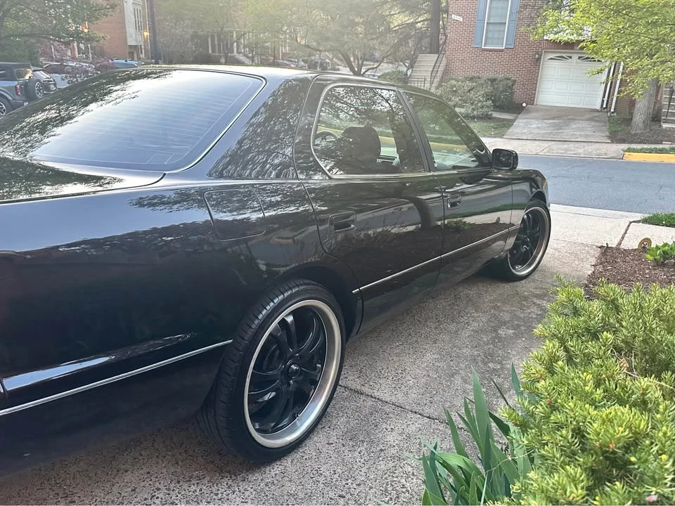 1997 Lexus LS 2nd Gen - Image 3 of 17