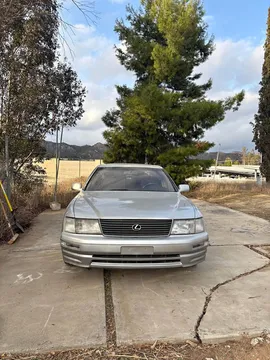 1997 Lexus LS 400 Sedan 4D
