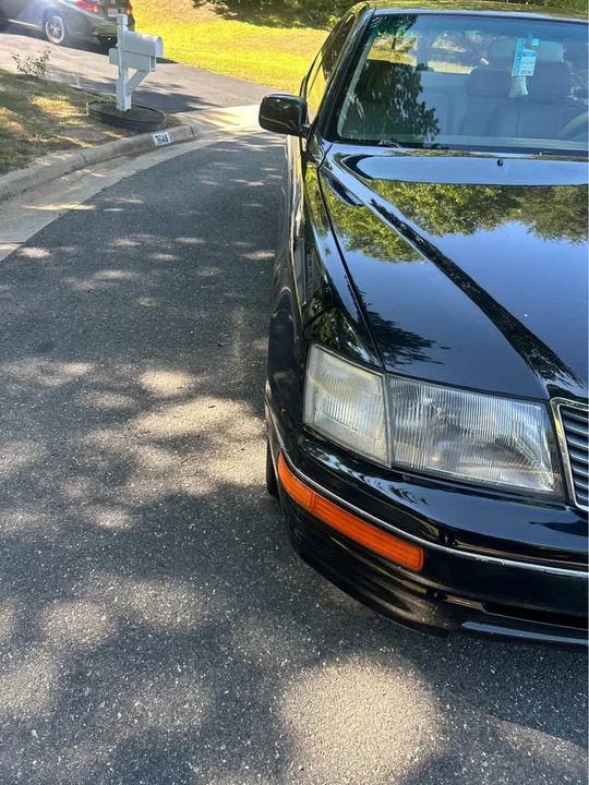1997 Lexus LS 2nd Gen - Image 13 of 17