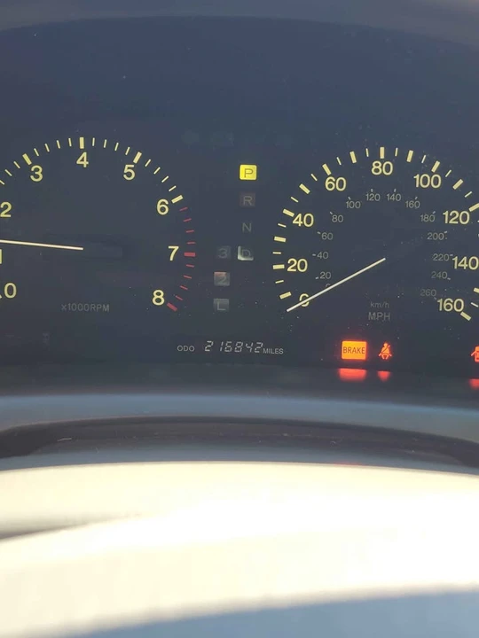 1997 Lexus LS 2nd Gen - Image 16 of 17