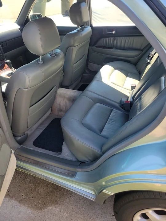 1997 Lexus LS 2nd Gen - Image 8 of 17