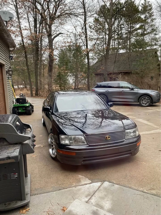 1997 Lexus LS 2nd Gen - Image 7 of 8