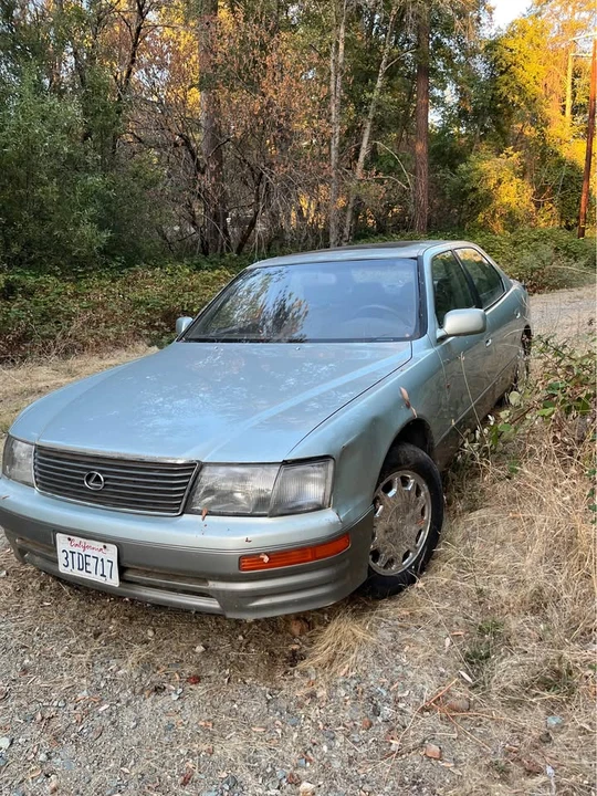 1997 Lexus LS 2nd Gen - Image 6 of 6